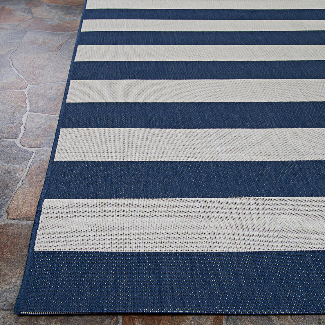 AFUERA 5229 POWER-LOOMED Synthetic Blend Indoor/Outdoor  Area Rug By Couristan Rugs