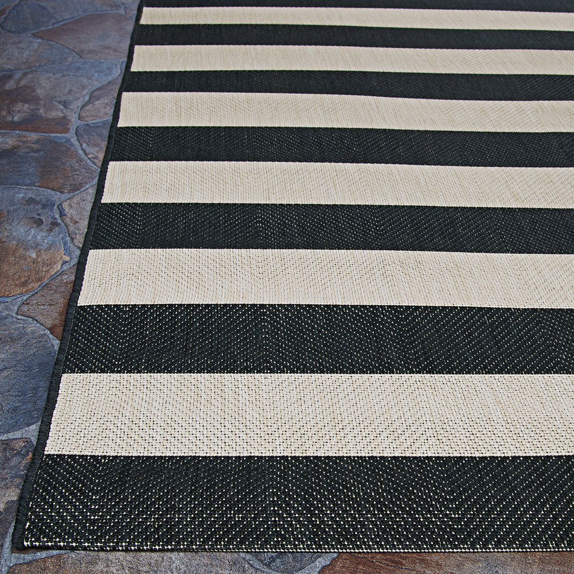 AFUERA 5229 POWER-LOOMED Synthetic Blend Indoor/Outdoor  Area Rug By Couristan Rugs