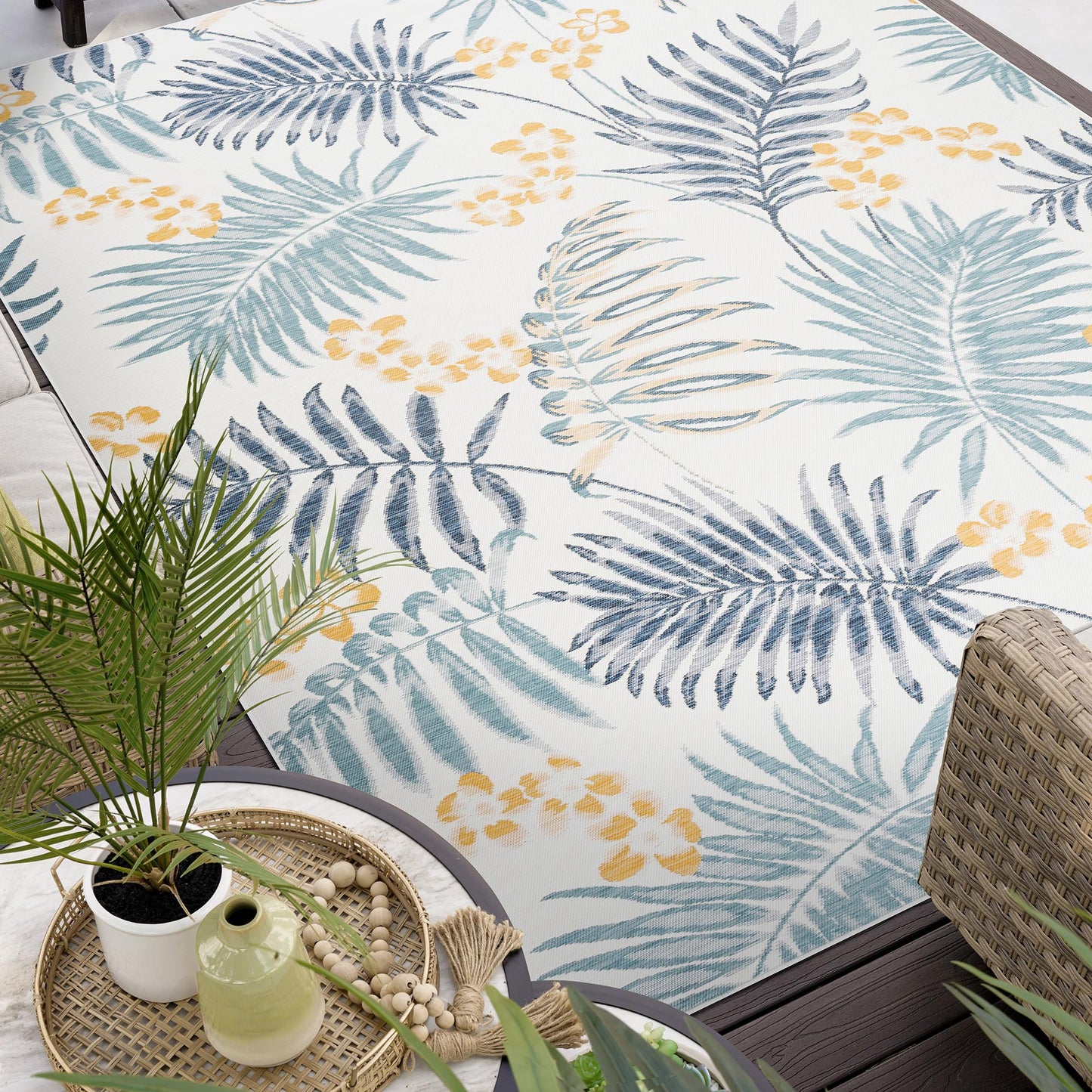 Tayse Floral Area Rug FLO12-Moreno Contemporary Flat Weave Indoor/Outdoor Polypropylene