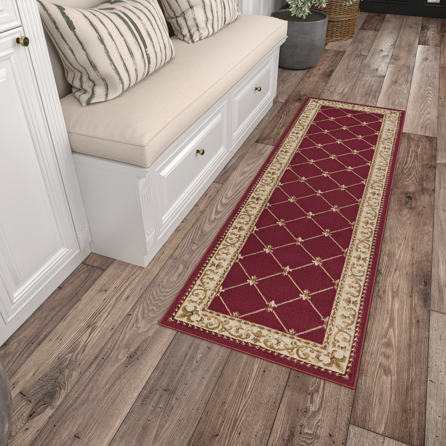 Tayse Border Area Rug SNS48-Orleans Traditional Cut Pile Indoor Polypropylene