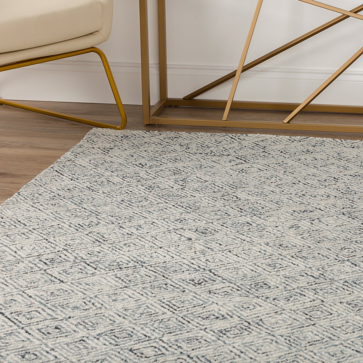 Zoe ZZ1 Hand Tufted Wool Indoor Area Rug by Dalyn Rugs