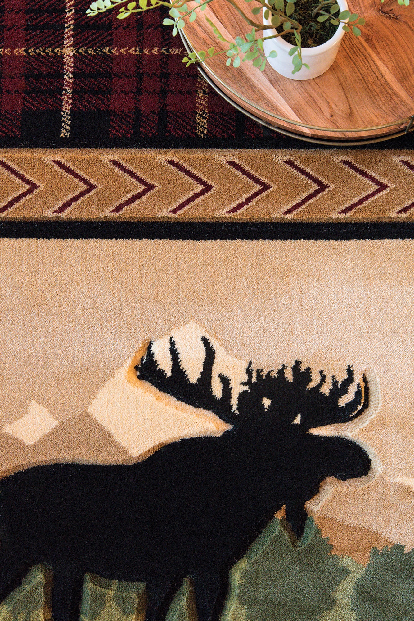 2055-Rose Hill Synthetic Blend Indoor Area Rug by United Weavers