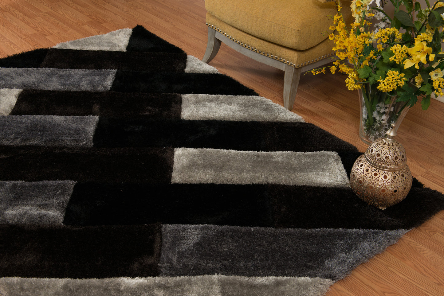 2100-Chichi Synthetic Blend Indoor Area Rug by United Weavers