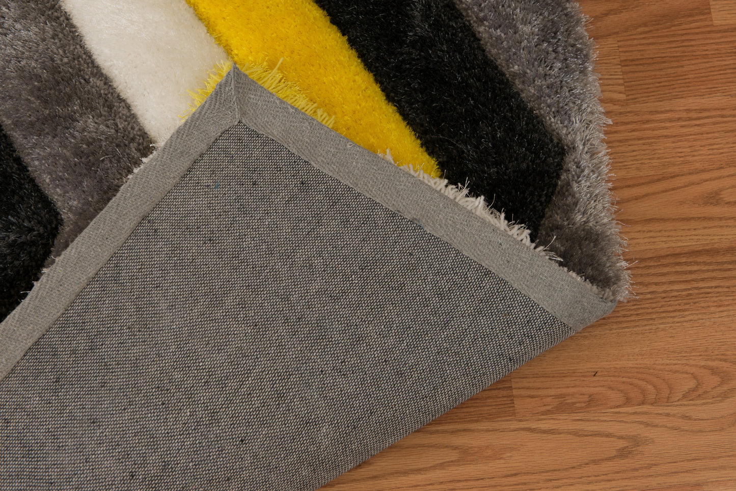2100-Mellow Synthetic Blend Indoor Area Rug by United Weavers