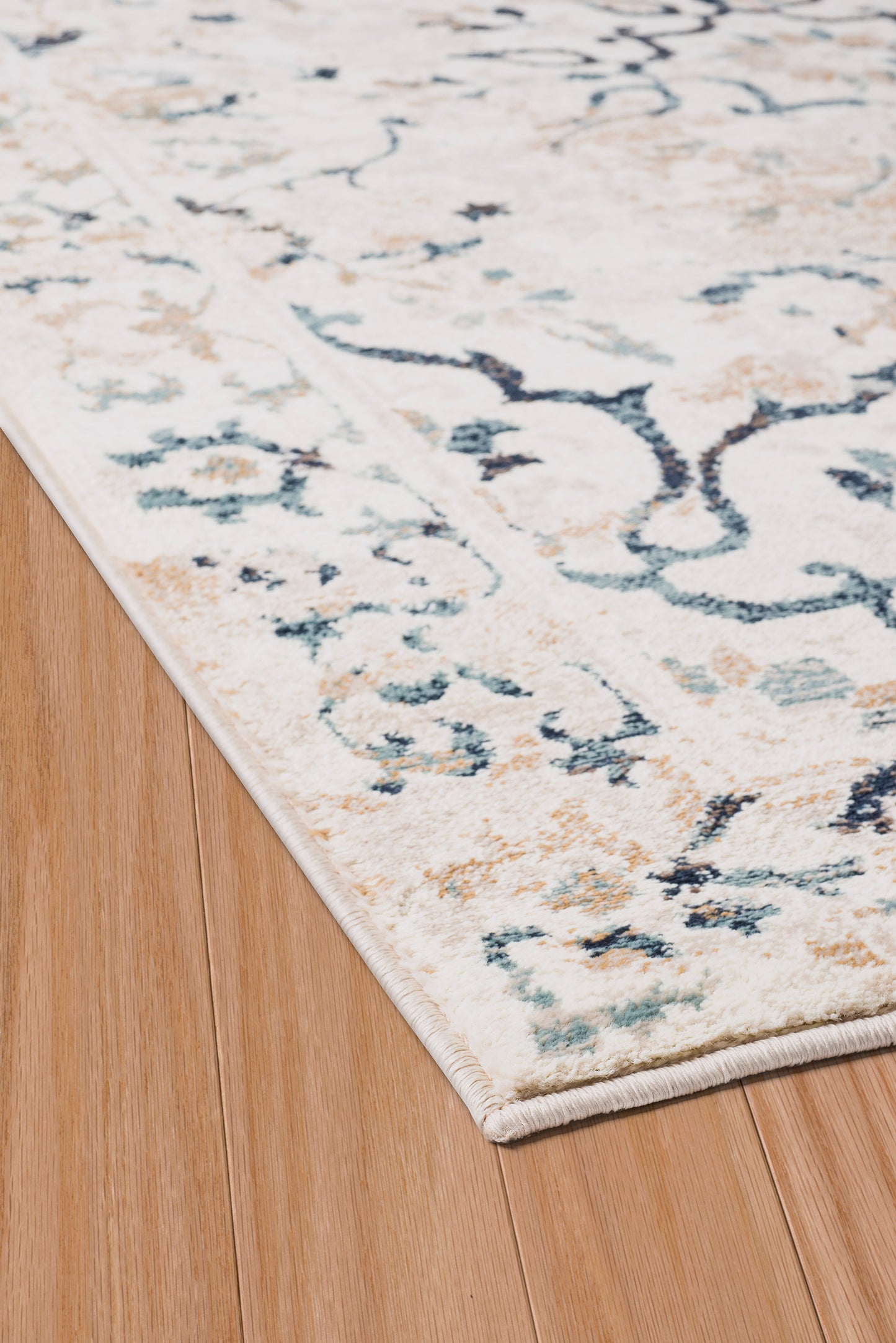 3001-Villa_Bella Synthetic Blend Indoor Area Rug by United Weavers