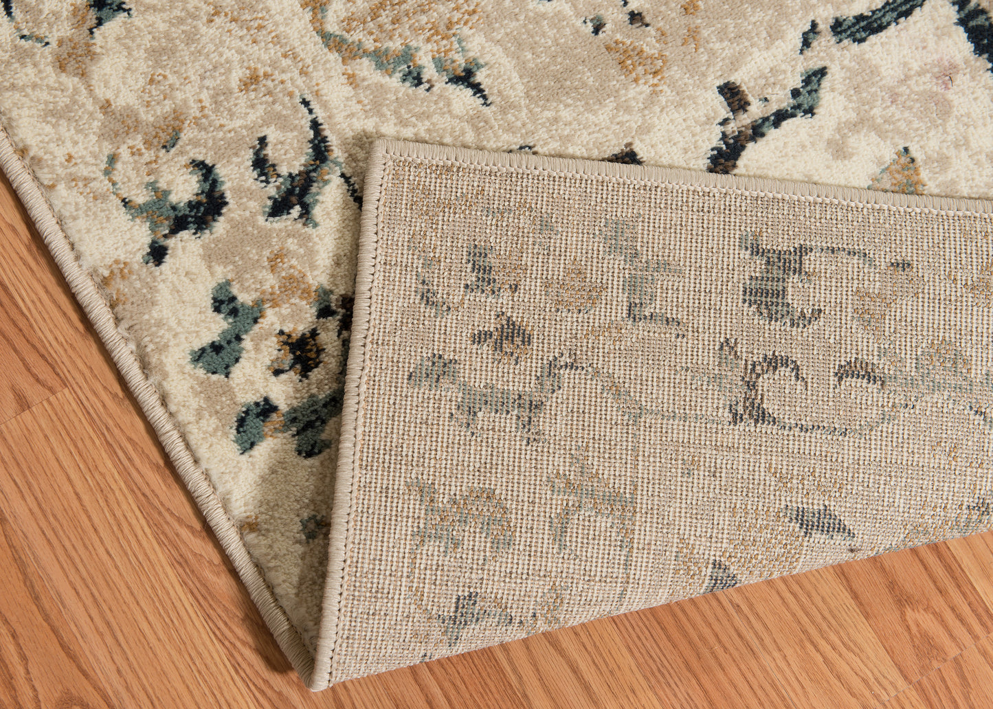 3001-Villa_Bella Synthetic Blend Indoor Area Rug by United Weavers