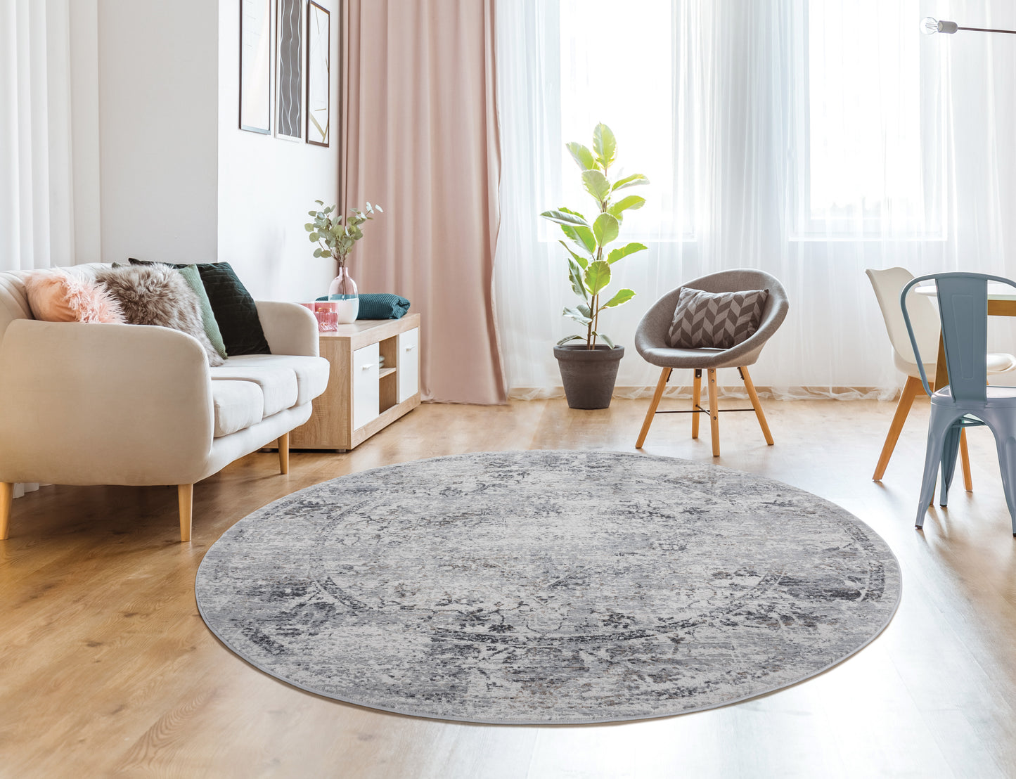 4540-Clark Synthetic Blend Indoor Area Rug by United Weavers