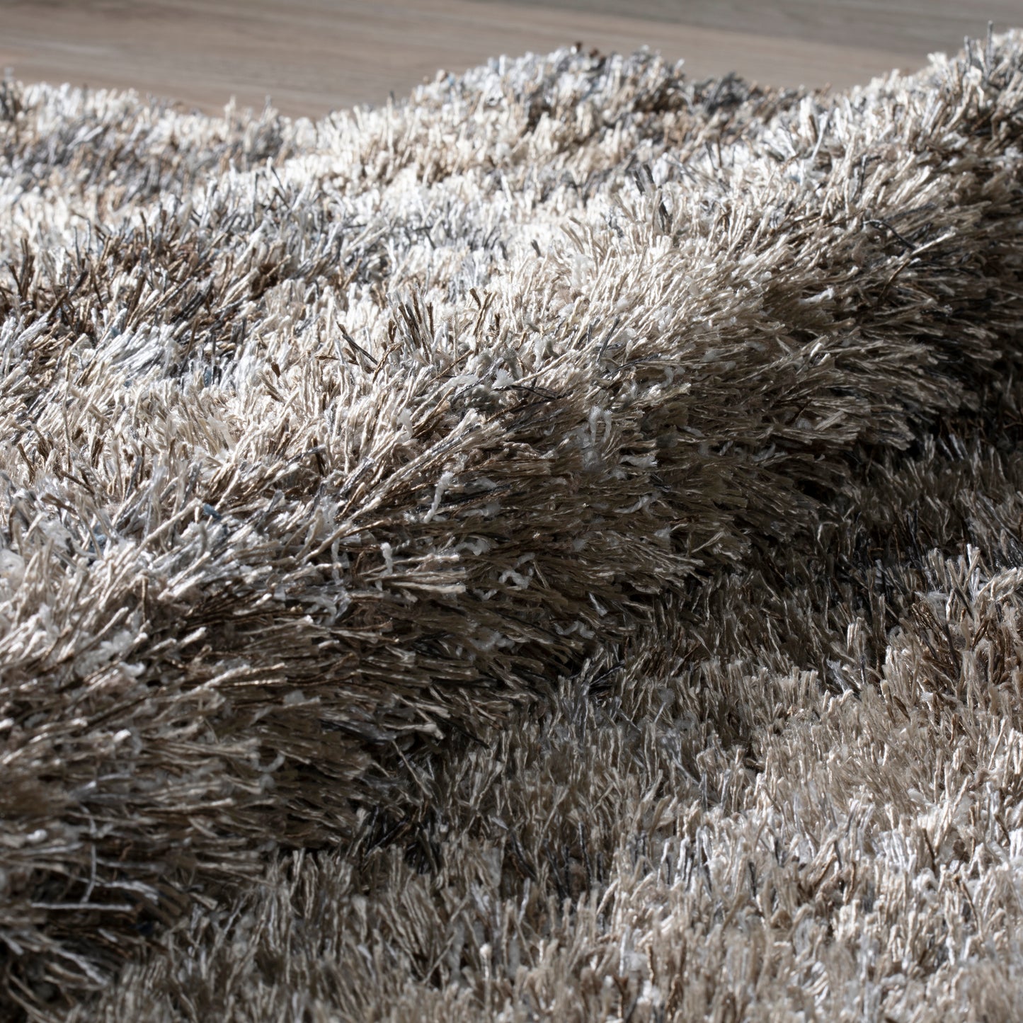 Arturro AT10 Machine Made Synthetic Blend Indoor Area Rug by Dalyn Rugs