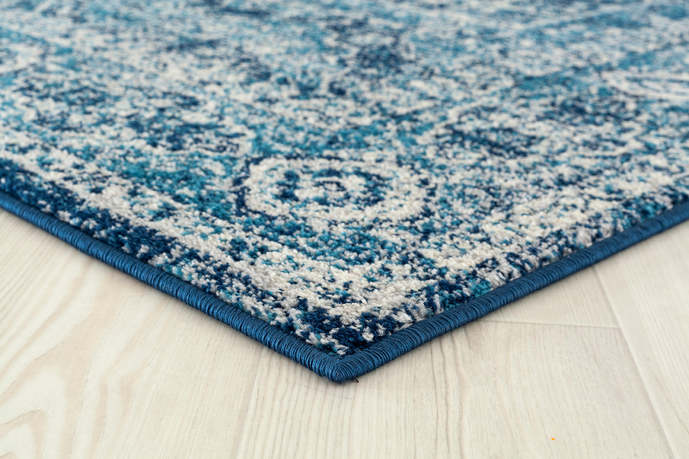 713-Britta Synthetic Blend Indoor Area Rug by United Weavers