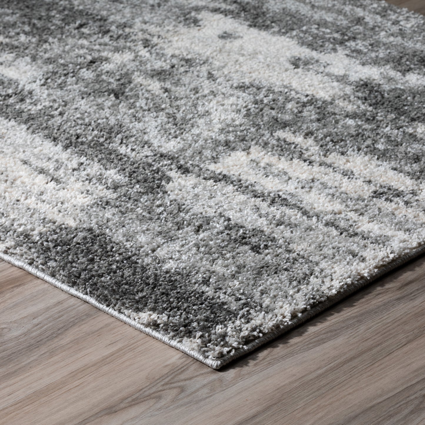Rocco RC8 Machine Made Synthetic Blend Indoor Area Rug by Dalyn Rugs
