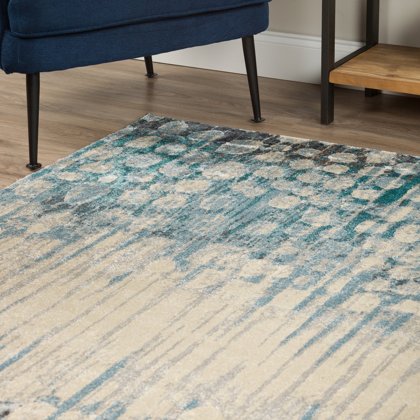 Upton UP5 Machine Woven Synthetic Blend Indoor Area Rug by Dalyn Rugs