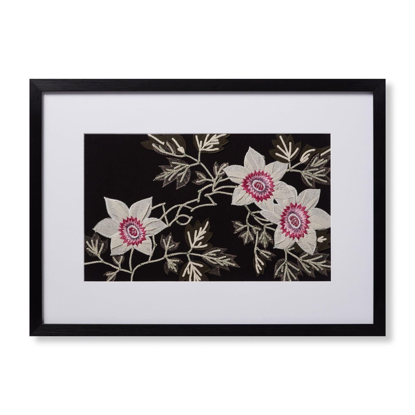 Passion Vine Petite PASSP Cotton Indoor Wall Art from Loloi