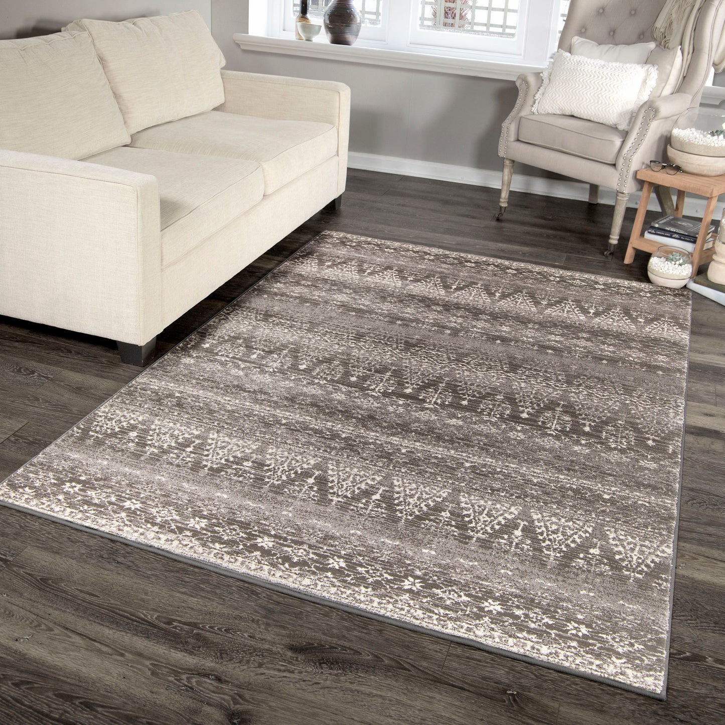 Illusions Thames Synthetic Blend Indoor Area Rug by Orian Rugs