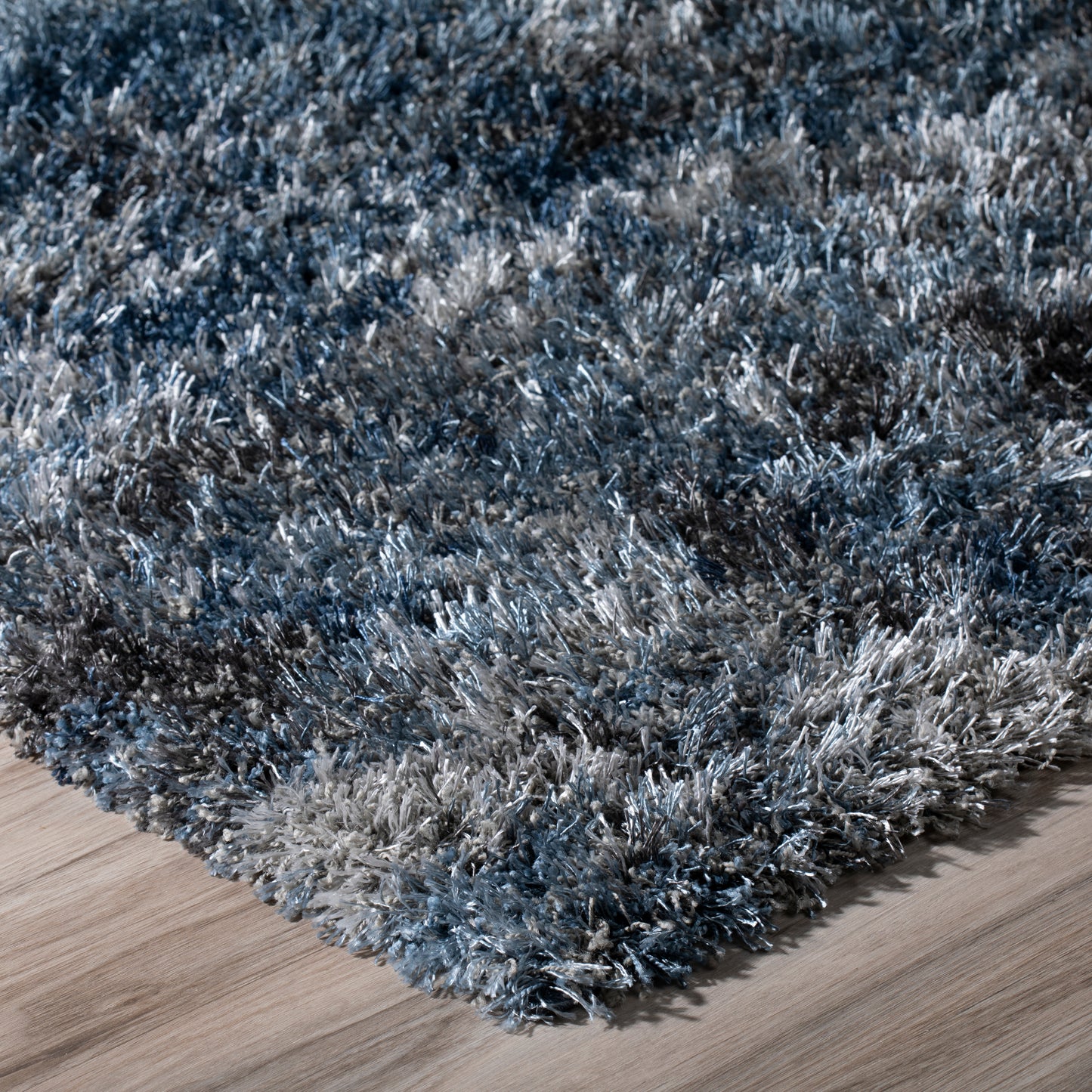 Arturro AT12 Machine Made Synthetic Blend Indoor Area Rug by Dalyn Rugs