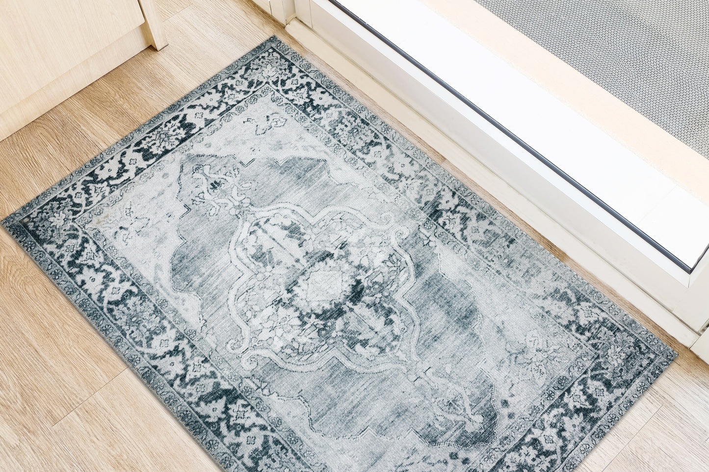 Amanti AM1 Machine Woven Synthetic Blend Indoor Area Rug by Dalyn Rugs