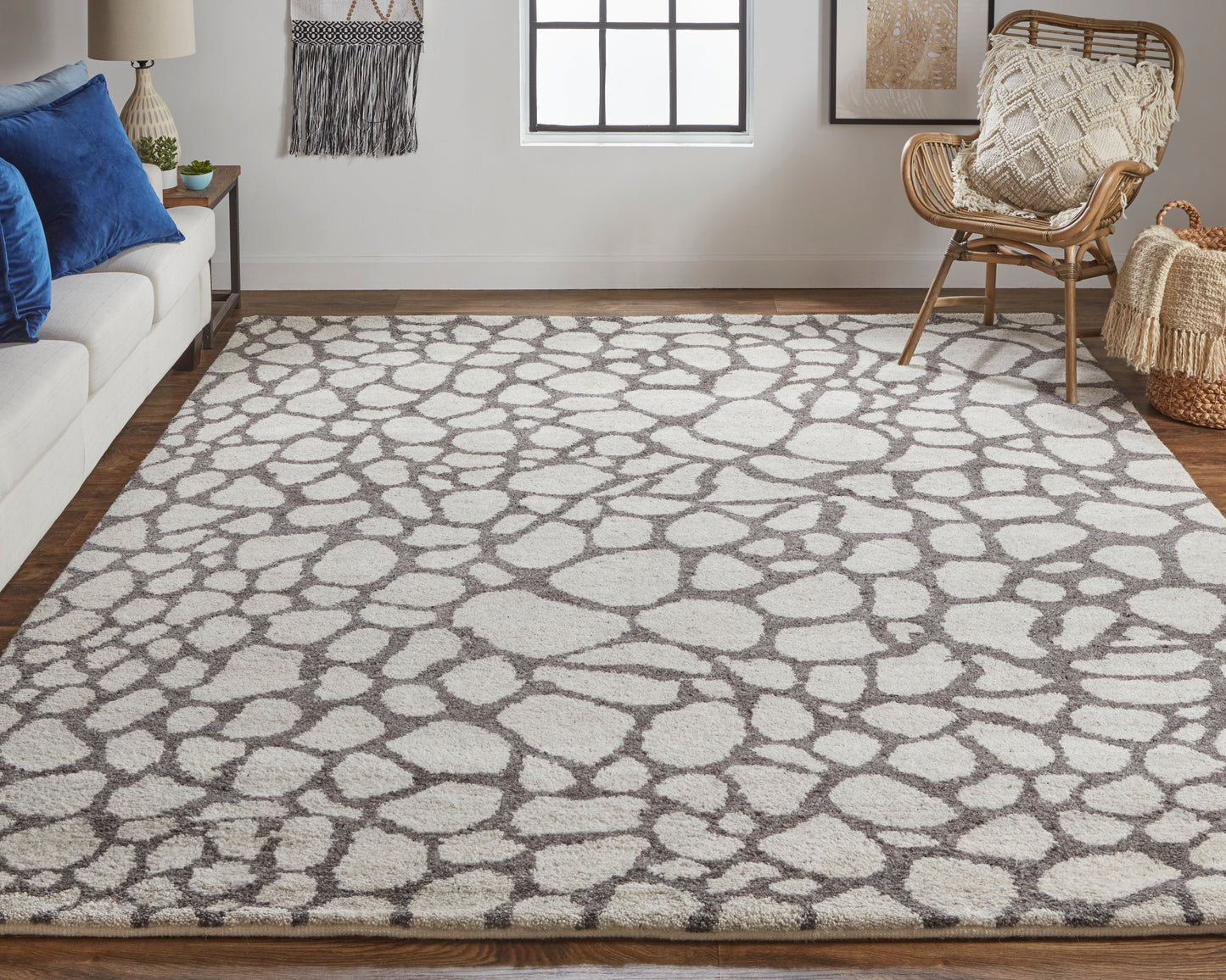 Belden T6001 Hand Knotted Wool Indoor Area Rug by Feizy Rugs