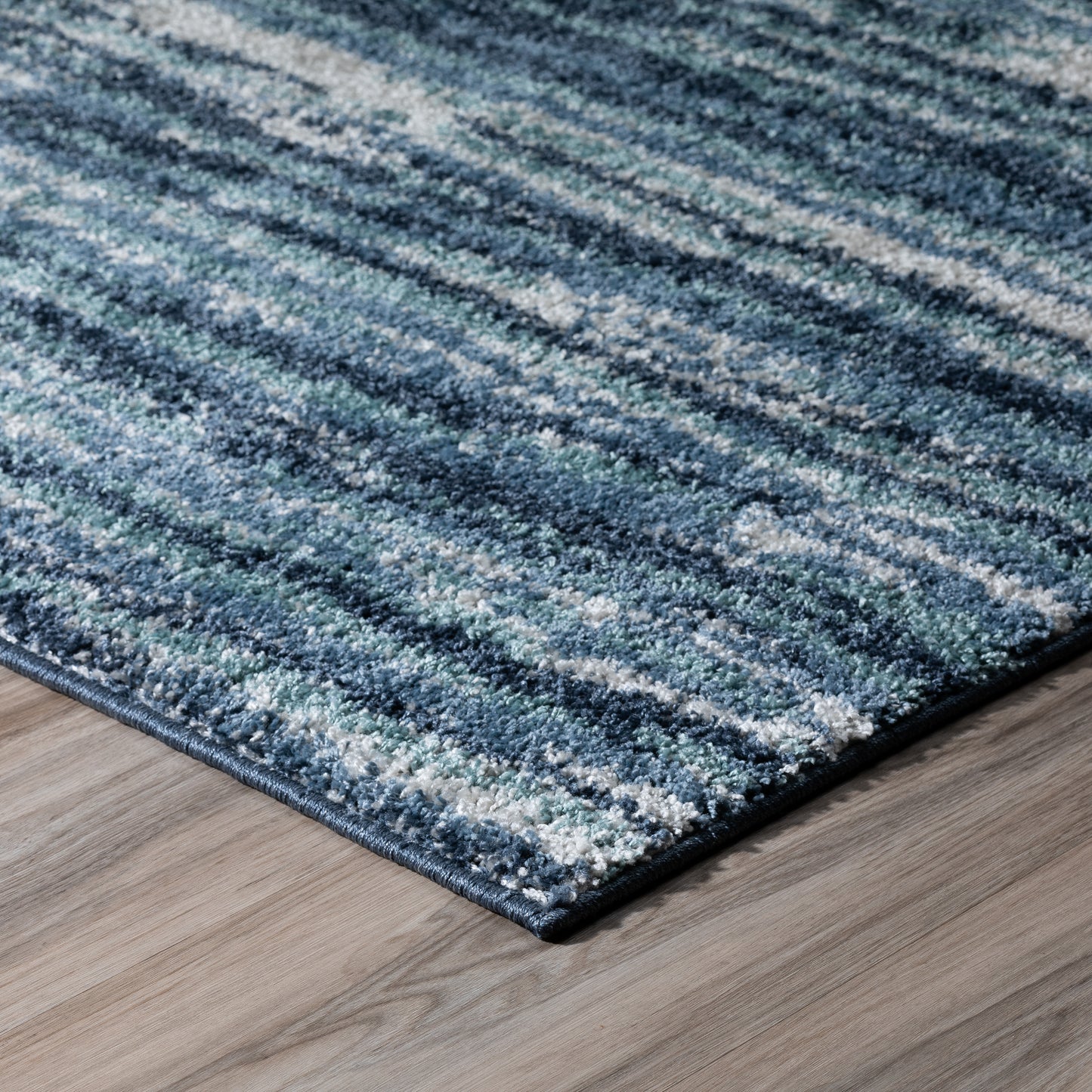 Rocco RC6 Machine Made Synthetic Blend Indoor Area Rug by Dalyn Rugs