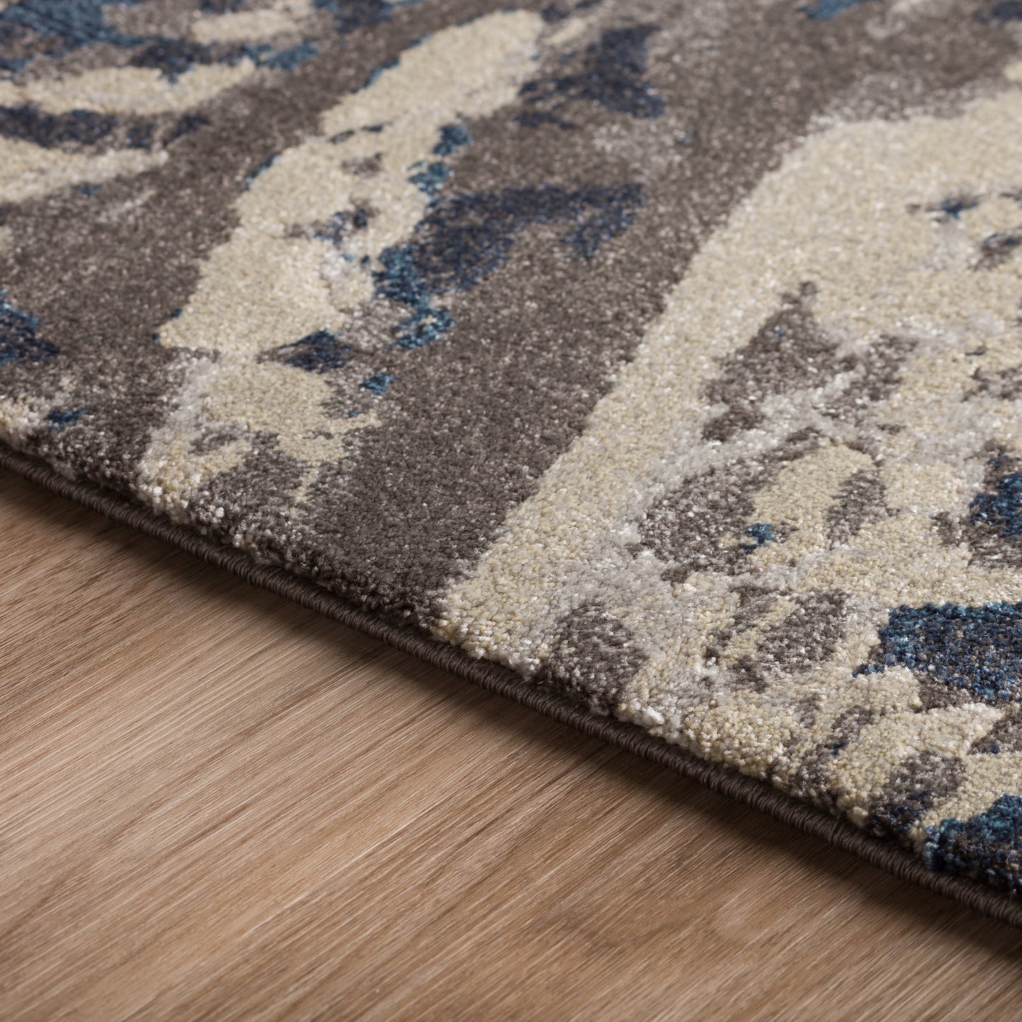 Upton UP2 Machine Woven Synthetic Blend Indoor Area Rug by Dalyn Rugs