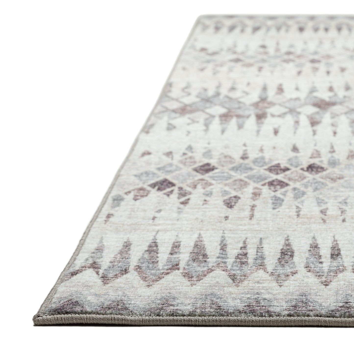 Winslow WL5 Tufted Synthetic Blend Indoor Area Rug by Dalyn Rugs