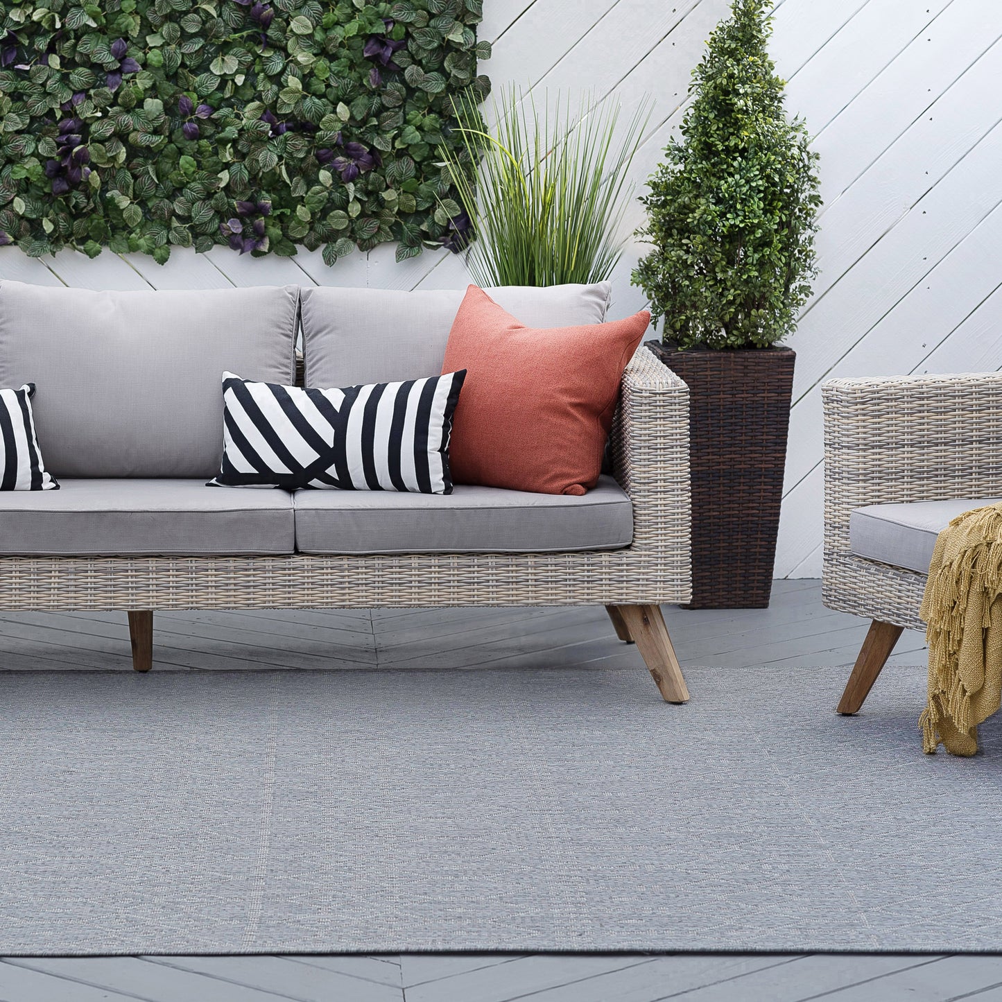 Veranda-VND20 Flat Weave Synthetic Blend Indoor/Outdoor Area Rug by Tayse Rugs