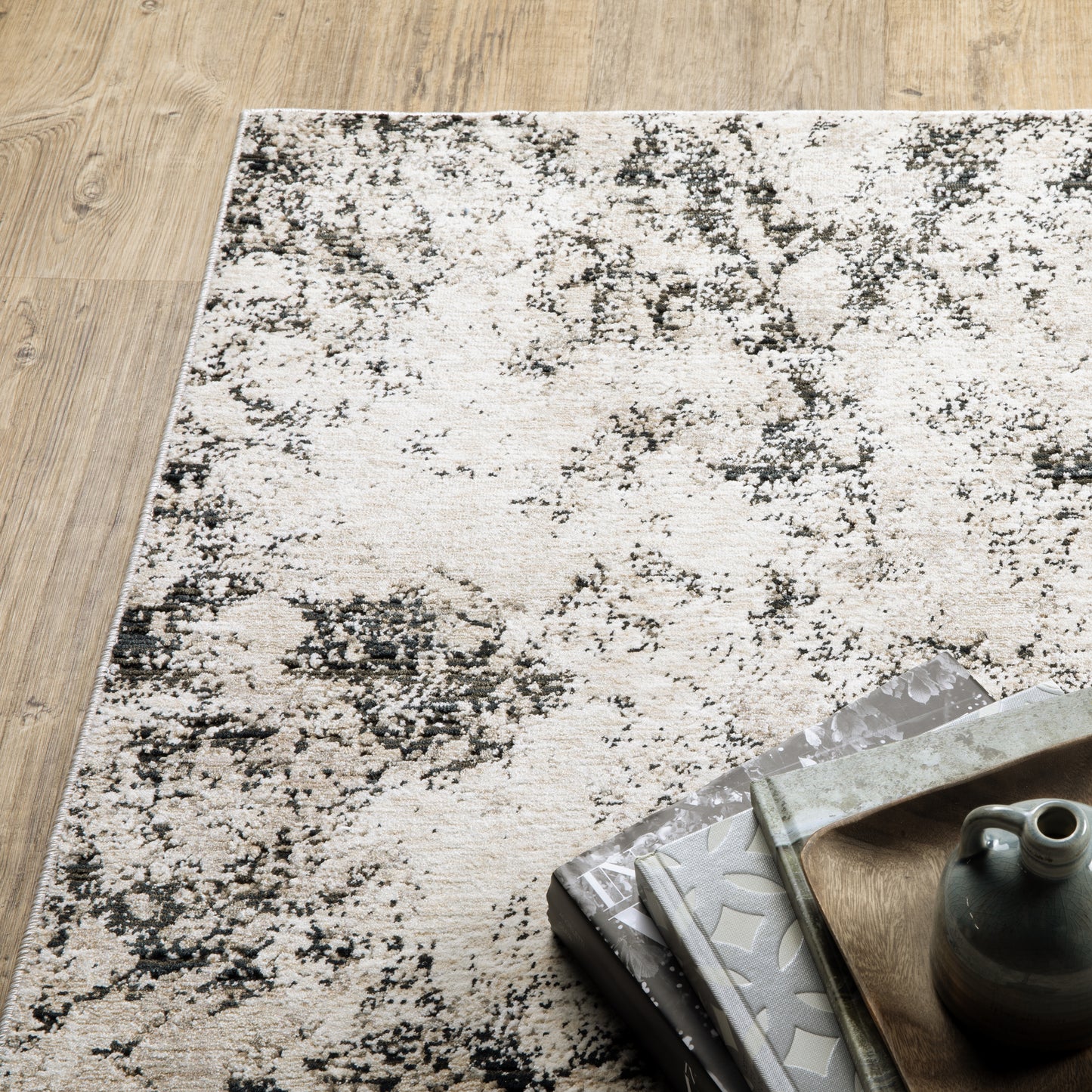 NEBULOUS Abstract Power-Loomed Synthetic Blend Indoor Area Rug by Oriental Weavers