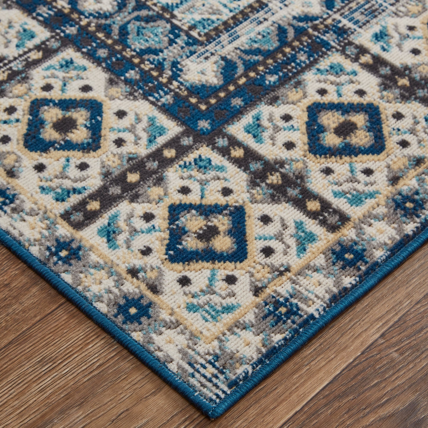 Nolan 39BYF Power Loomed Synthetic Blend Indoor Area Rug by Feizy Rugs